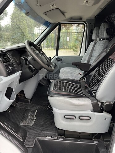 Ford Transit 2011, 200,000 km - 2.2 l - Quba