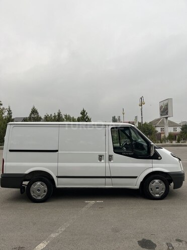 Ford Transit 2011, 200,000 km - 2.2 l - Quba