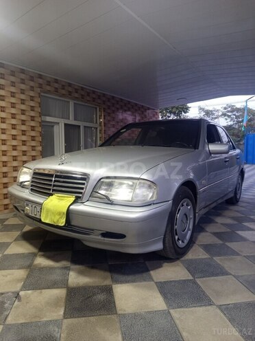 Mercedes C 280 1995, 446,600 km - 2.8 l - Masallı
