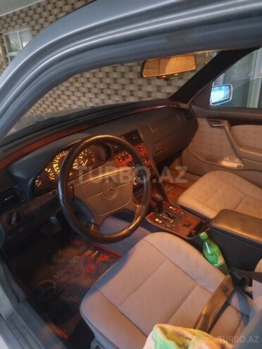 Mercedes C 280 1995, 446,600 km - 2.8 l - Masallı