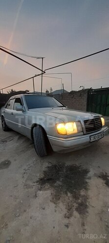 Mercedes  1993, 766,500 km - 2.0 l - Bakı