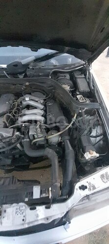 Mercedes  1993, 766,500 km - 2.0 l - Bakı