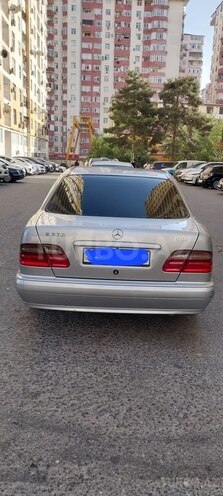 Mercedes E 270 2000, 442,000 km - 2.7 л - Bakı