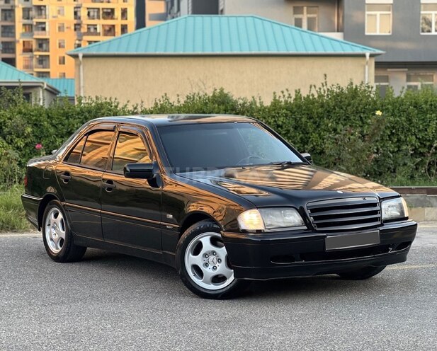 Mercedes C 240 2000, 240,876 km - 2.4 l - Sumqayıt