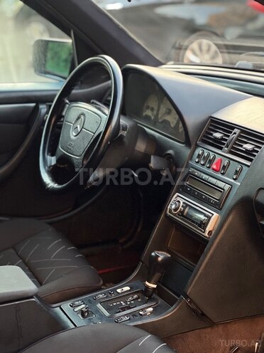 Mercedes C 240 2000, 240,876 km - 2.4 l - Sumqayıt