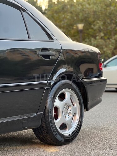 Mercedes C 240 2000, 240,876 km - 2.4 l - Sumqayıt