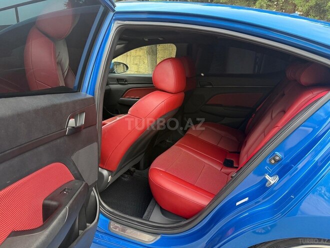 Hyundai Elantra 2017, 108,000 km - 1.6 l - Bakı
