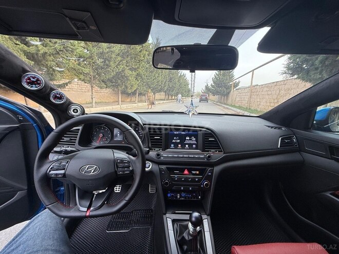 Hyundai Elantra 2017, 108,000 km - 1.6 l - Bakı