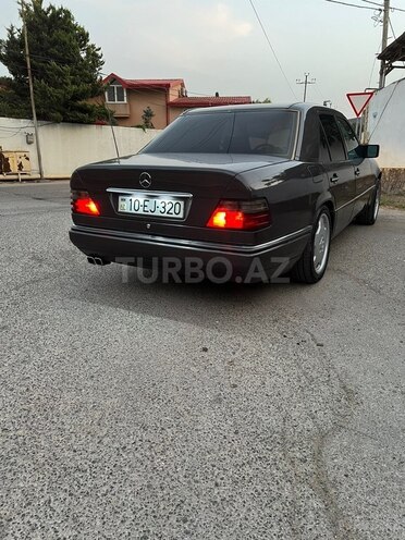 Mercedes 220 E 1995, 500,000 km - 2.2 l - Bakı