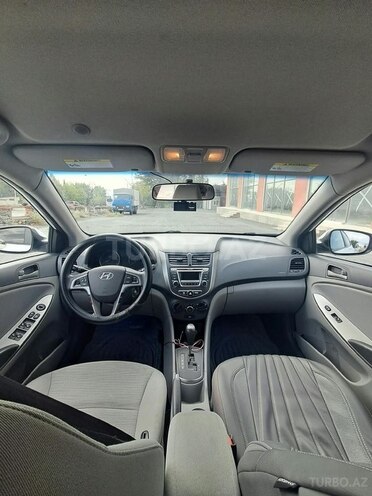 Hyundai Accent 2016, 165,890 km - 1.6 l - Şəki