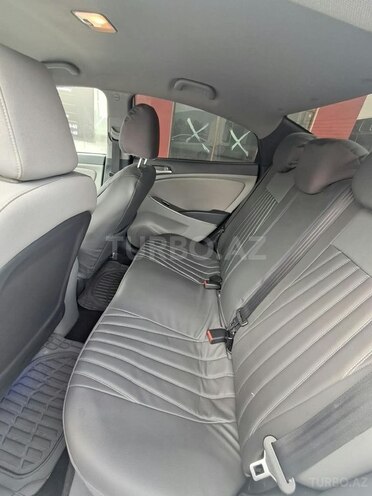 Hyundai Accent 2016, 165,890 km - 1.6 l - Şəki