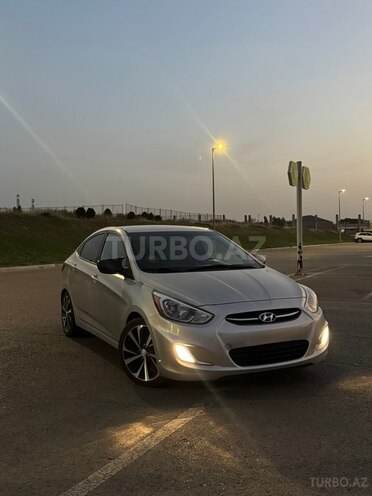 Hyundai Accent 2015, 241,403 km - 1.6 л - Bakı