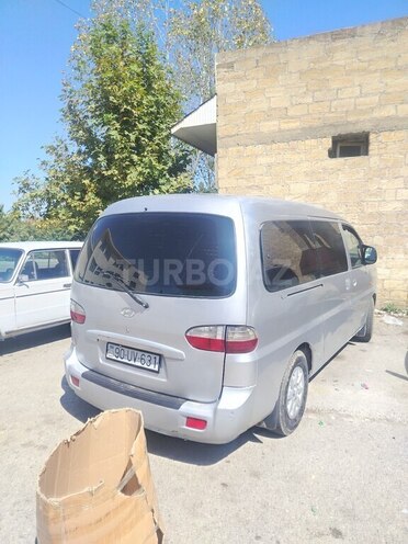 Hyundai H-1 2005, 350,000 km - 2.5 л - Siyəzən