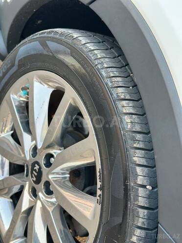 Kia Sorento 2017, 229,000 km - 2.0 l - Füzuli