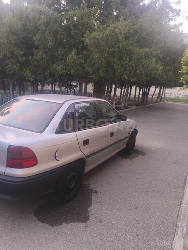 Opel Astra 1994, 475,621 km - 1.8 л - Bakı