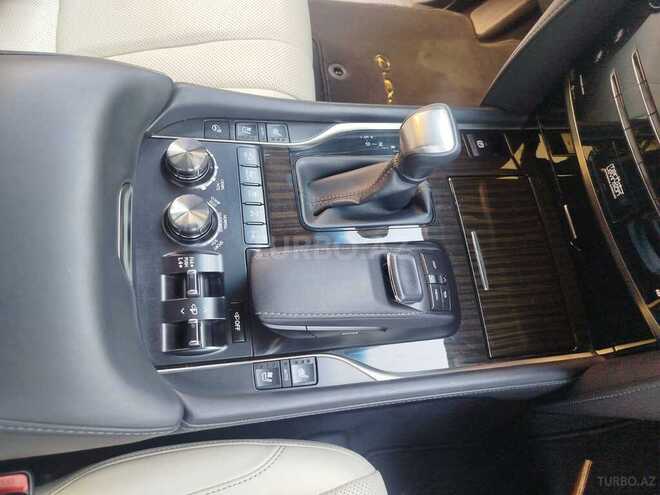 Lexus LX 570 2016, 95,000 km - 5.7 л - Bakı