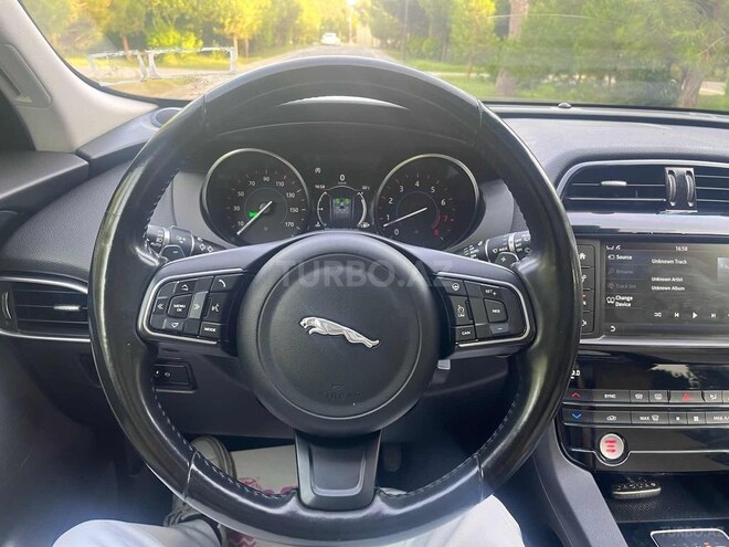 Jaguar F-Pace 2017, 119,300 km - 2.0 l - Bakı