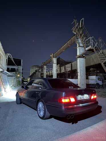 Mercedes E 230 1997, 252,000 km - 2.3 л - Bakı