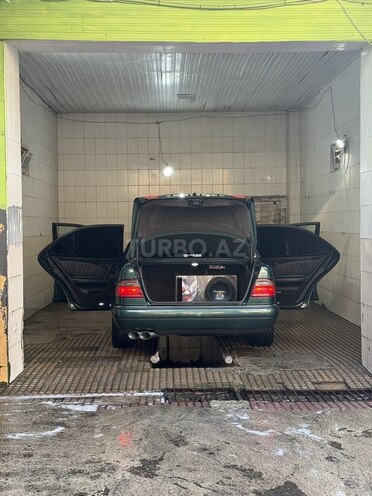 Mercedes E 230 1997, 252,000 km - 2.3 л - Bakı