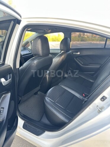Kia K3 2017, 235,000 km - 1.6 l - Salyan