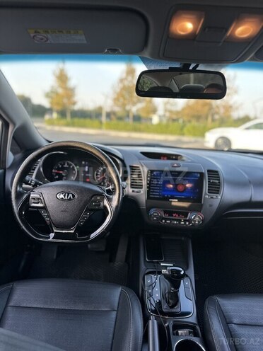 Kia K3 2017, 235,000 km - 1.6 l - Salyan
