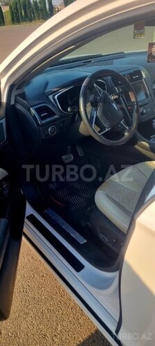 Ford Fusion (North America) 2015, 234,836 km - 2.0 l - Gəncə
