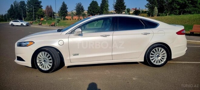 Ford Fusion (North America) 2015, 234,836 km - 2.0 l - Gəncə