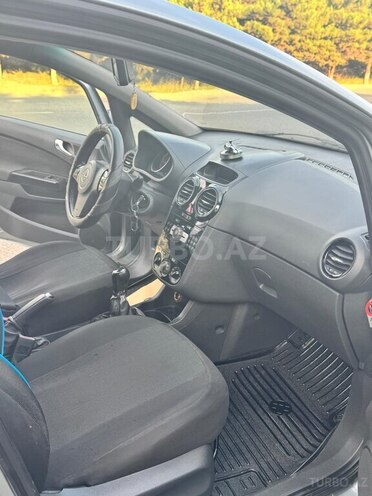 Opel Corsa 2010, 283,000 km - 1.3 l - Qusar