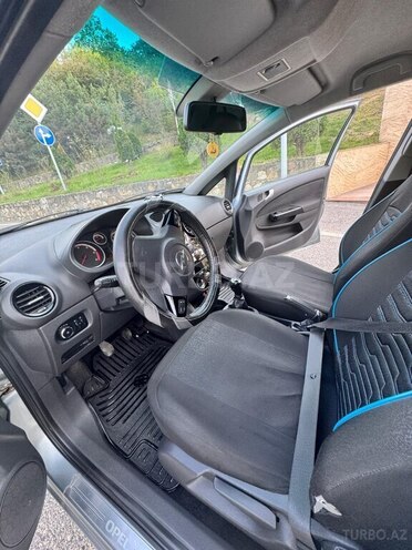 Opel Corsa 2010, 283,000 km - 1.3 l - Qusar
