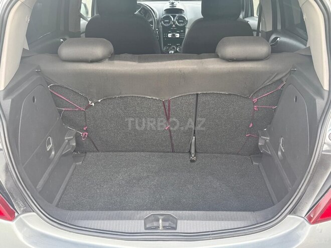 Opel Corsa 2010, 283,000 km - 1.3 l - Qusar