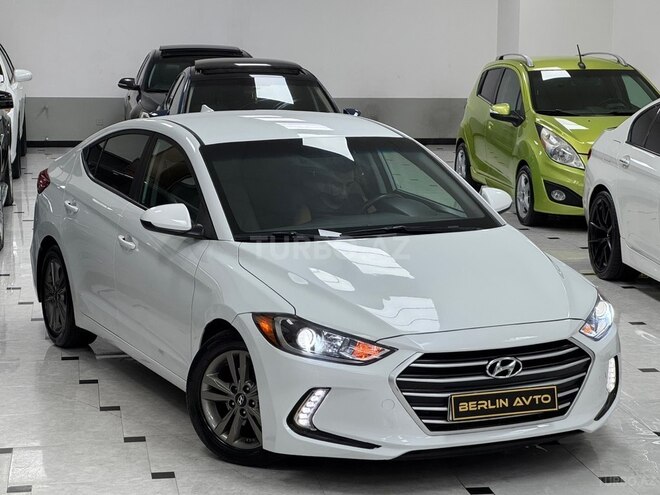 Hyundai Elantra 2017, 217,000 km - 2.0 l - Bakı