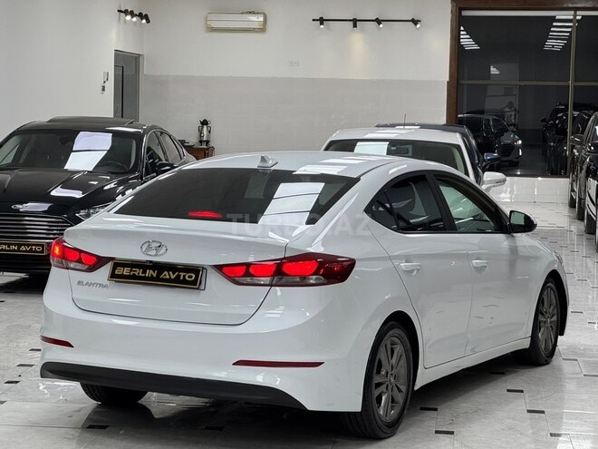 Hyundai Elantra 2017, 217,000 km - 2.0 l - Bakı