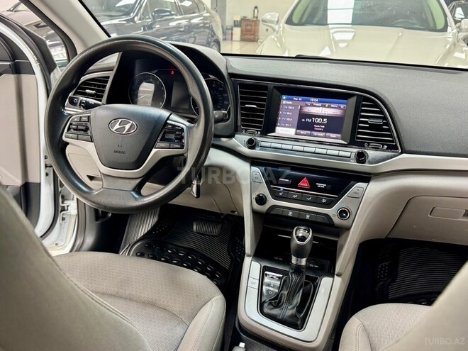 Hyundai Elantra 2017, 217,000 km - 2.0 l - Bakı
