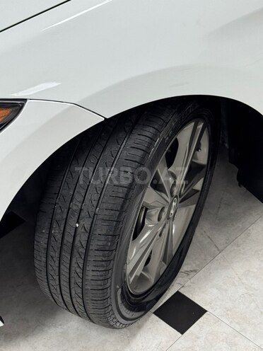 Hyundai Elantra 2017, 217,000 km - 2.0 l - Bakı
