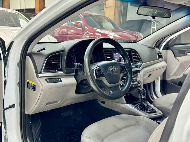 Hyundai Elantra 2017, 217,000 km - 2.0 l - Bakı