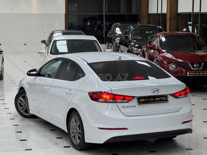 Hyundai Elantra 2017, 217,000 km - 2.0 l - Bakı