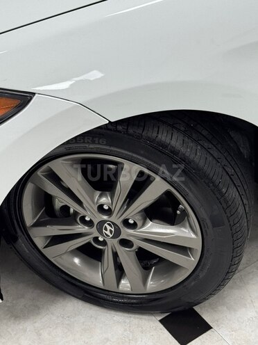 Hyundai Elantra 2017, 217,000 km - 2.0 l - Bakı