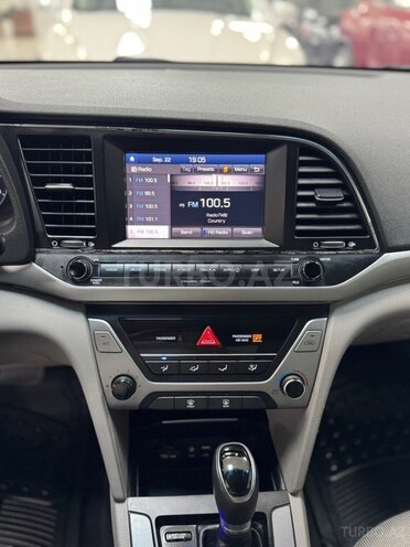 Hyundai Elantra 2017, 217,000 km - 2.0 l - Bakı
