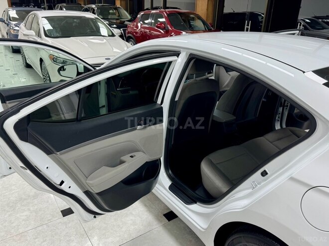 Hyundai Elantra 2017, 217,000 km - 2.0 l - Bakı