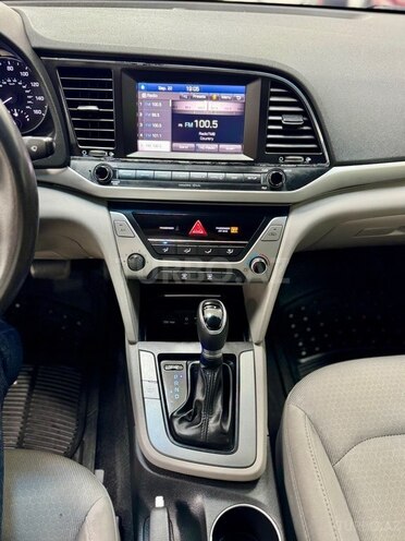 Hyundai Elantra 2017, 217,000 km - 2.0 l - Bakı