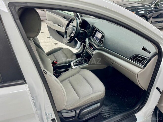 Hyundai Elantra 2017, 217,000 km - 2.0 l - Bakı