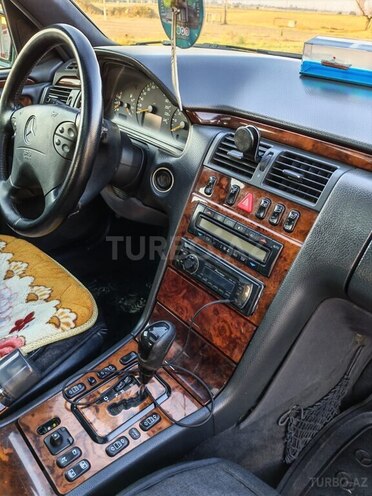 Mercedes E 240 2000, 230,000 km - 2.4 l - Dəliməmmədli