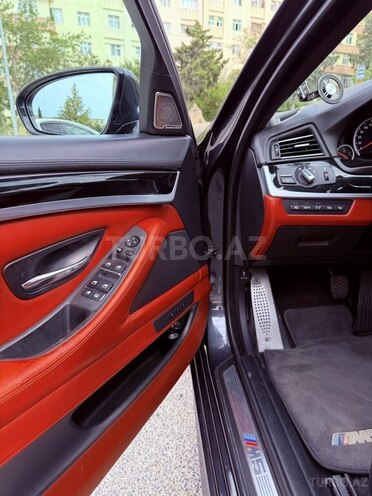 BMW M5 2013, 150,000 km - 4.4 l - Bakı