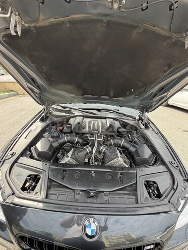 BMW M5 2013, 150,000 km - 4.4 l - Bakı