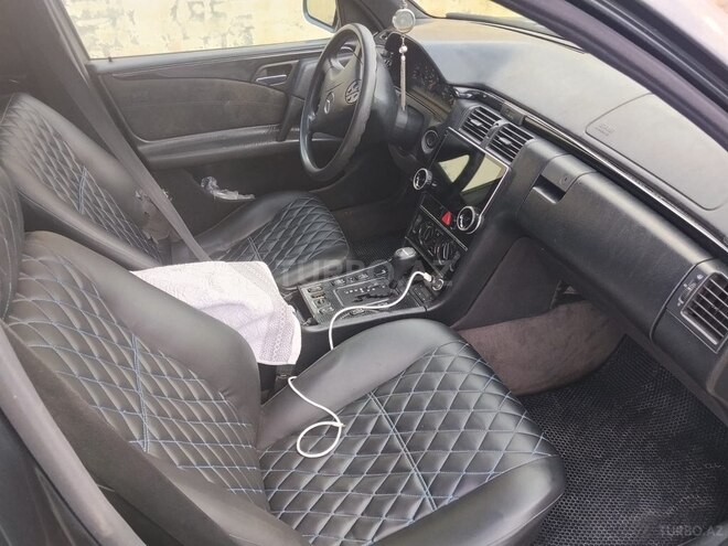 Mercedes E 230 1997, 330,000 km - 2.3 l - Mingəçevir