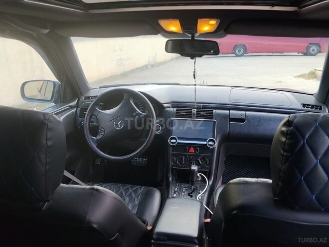 Mercedes E 230 1997, 330,000 km - 2.3 l - Mingəçevir