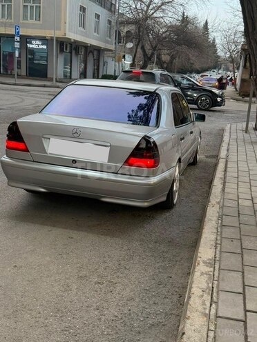 Mercedes C 230 1997, 430,000 km - 2.3 l - Bakı