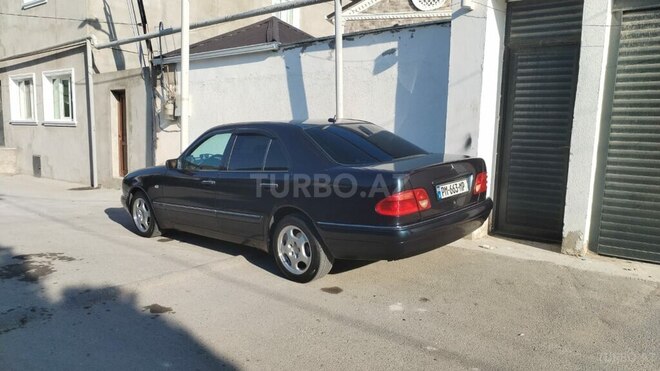 Mercedes E 220 1999, 700,000 km - 2.2 l - Bakı