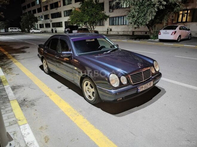 Mercedes E 220 1999, 700,000 km - 2.2 l - Bakı