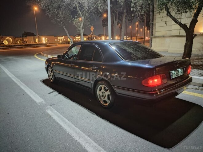 Mercedes E 220 1999, 700,000 km - 2.2 l - Bakı